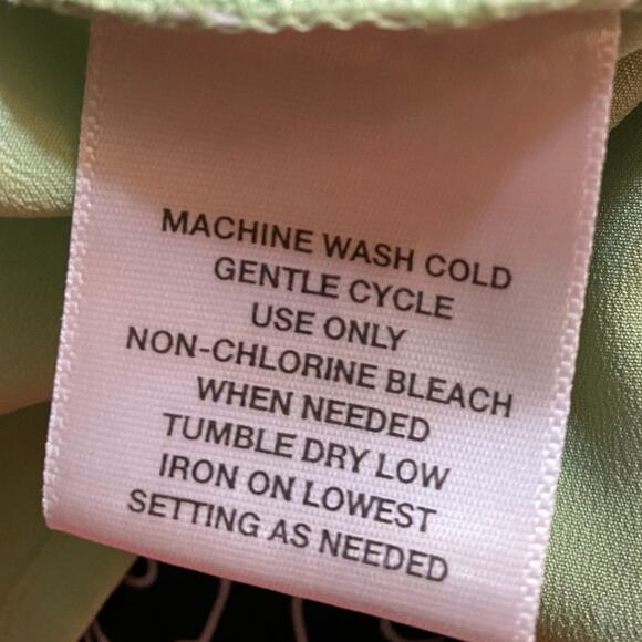 Liz Baker Petite Light Green Tailored Button Up Short Sleeve - Picture 5 of 5